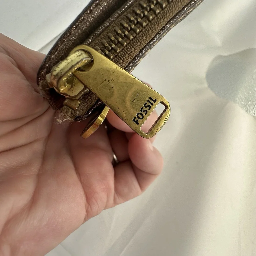 Women's Fossil Gold Metallic Wallet Cow Hide Leather Vintage